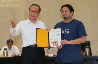 Sumber energi yang terbarukan, PM Lin Chuan: target nyata pengurangan karbon