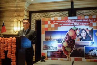 HUT ROC - 200 Pejabat dan NGO Chennai Memeriahkan HUT ROC