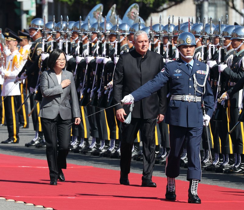 Upacara Kemiliteran Sambut Perdana Menteri St. Lucia