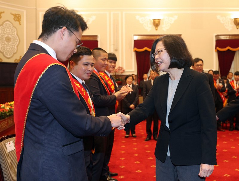 Presiden : Tingkatkan Standar Teknologi Buat Taiwan Terus Berdiri Tegak