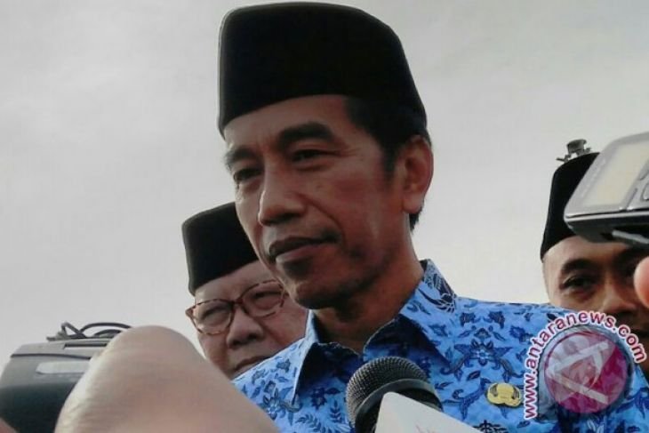 Jokowi imbau masyarakat dekat Gunung Agung mengungsi