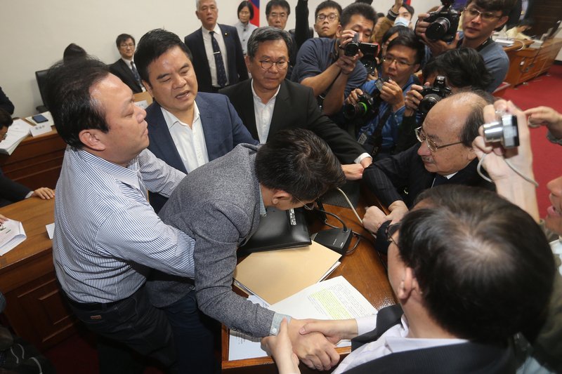 Revisi UU Tenaga Kerja, Presiden Tsai: Dengan Terbuka Menerima Setiap Kritikan Dan Pendapat