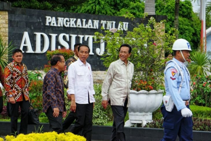 Presiden Joko Widodo tiba di Jakarta