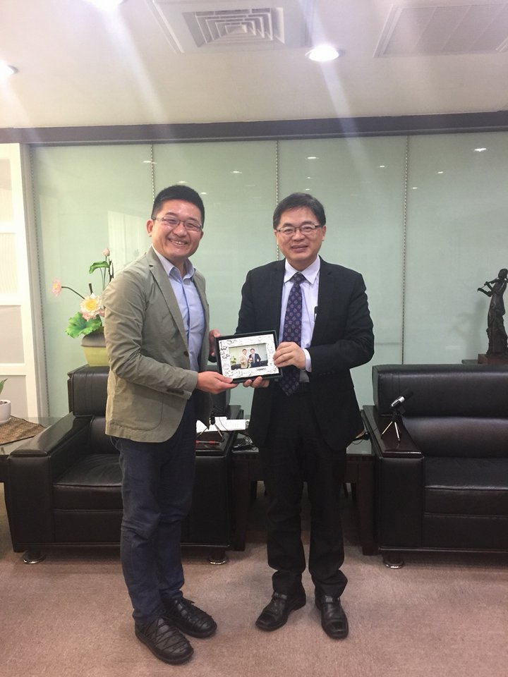 Penerapan kebijakan baru menuju arah Selatan, Plt Pengganti Walikota Tainan Lee Meng-yen mencanangkan pembangunan 3 arah