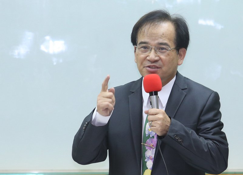Su Huan-chih Mengundurkan Diri dari DPP untuk Bersaing dalam Pemilu Secara Independen