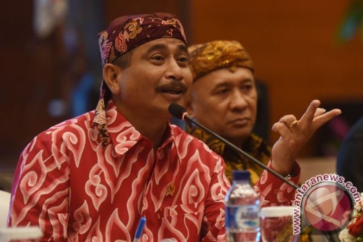 Menpar Targetkan Raih 50 Penghargaan Internasional