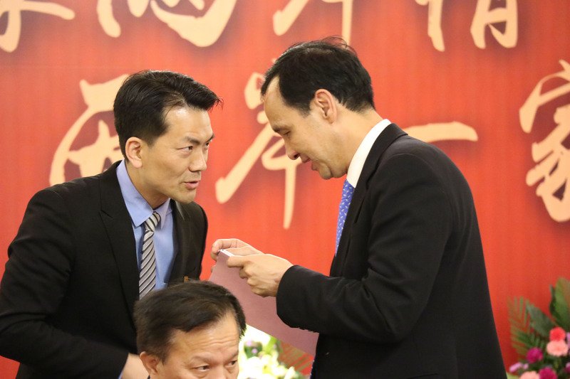 Terkait Pertemuan Chu Li-lun dengan Liu Jie-yi     MAC akan Melakukan Penyidikan Mendalam