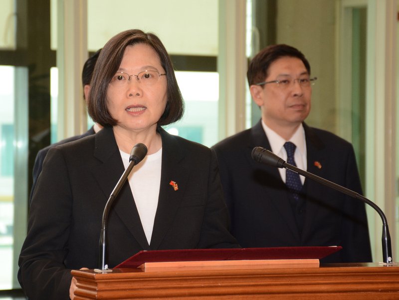 Presiden Tsai Ing-wen Pulang Kembali ke Taiwan