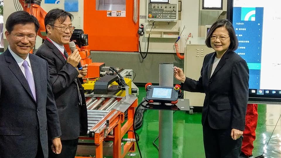Industri Mesin Pintar, Presiden Tsai: Kolaborasi Tepat Waktu, Tepat Lokasi Dan Manusia Harmonis