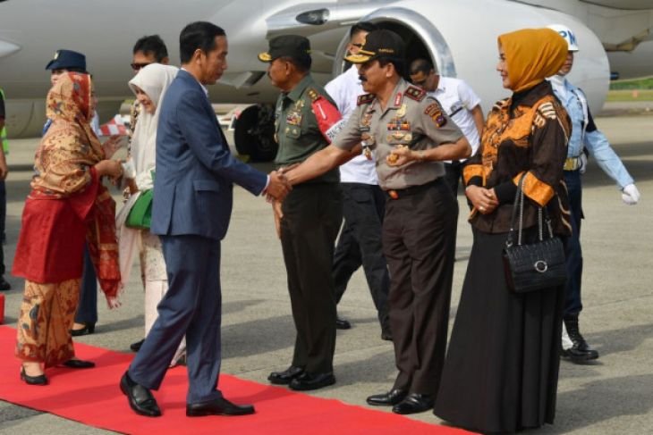 Presiden Jokowi Ingin Masyarakat Gunakan Angkutan Massal