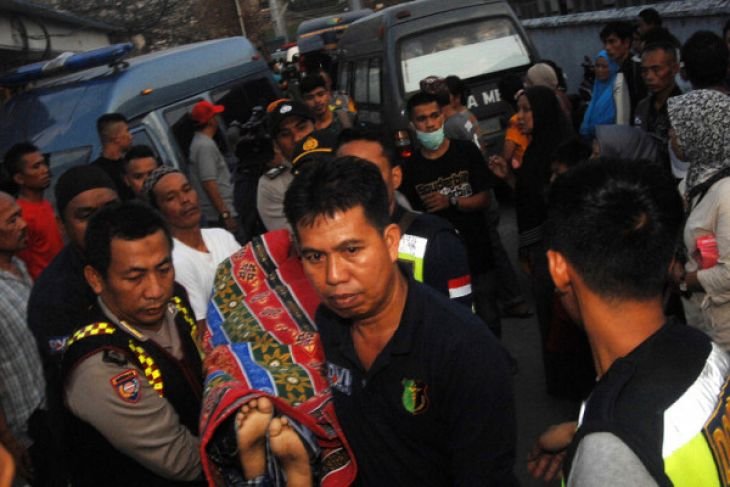 Kapal Nelayan Tenggelam di Perairan Makassar 15 Orang Tewas