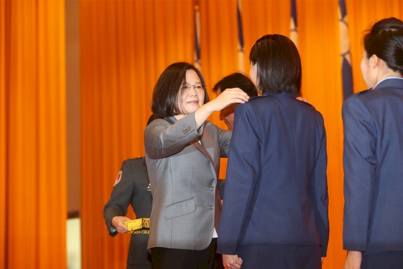 Presiden Tsai Ing-wen Hadir dalam Wisuda Sekolah Tentara