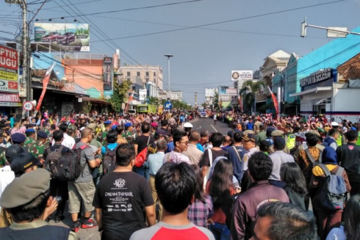 Pawai obor dilanjutkan ke Solo