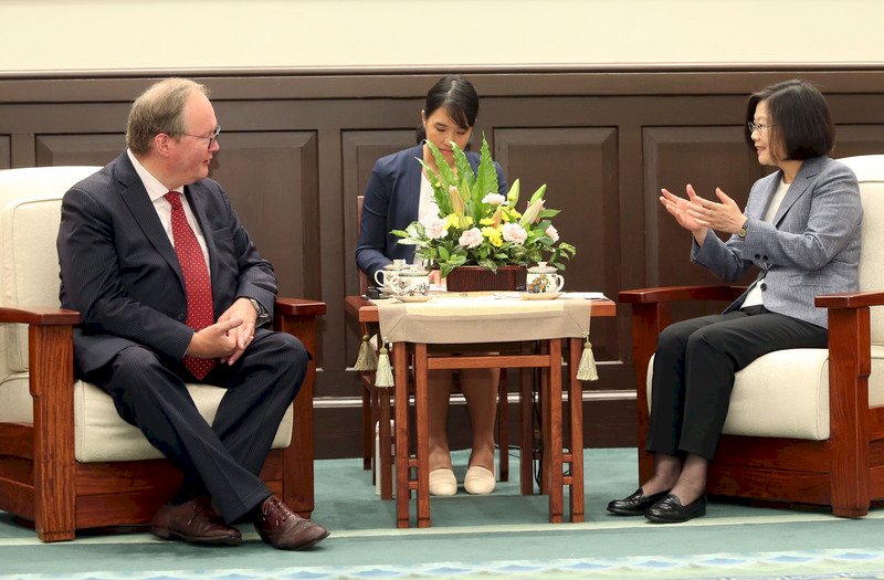 Presiden Tsai mengharapkan dukungan anggota Parlemen Eropa dari Belanda Hans Van Baalen atas BIA Taiwan-Uni Eropa