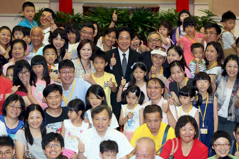 PM William Lai Rayakan Hari Keluarga