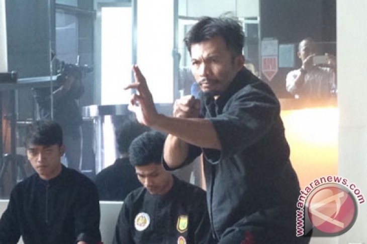 Demam Pencak Silat pun Sampai ke Inggris