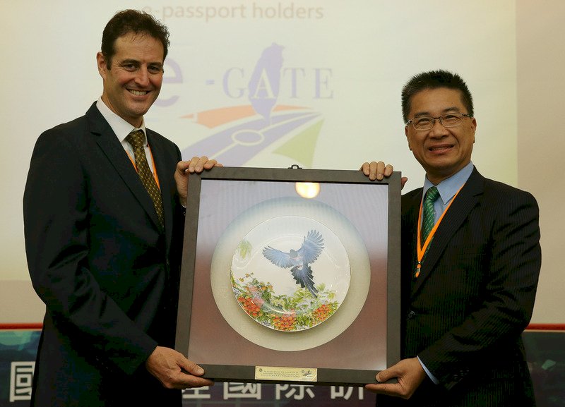 Taiwan memberikan akses sistem pengurusan keimigrasian otomatis (e-Gate) kepada warga Australia