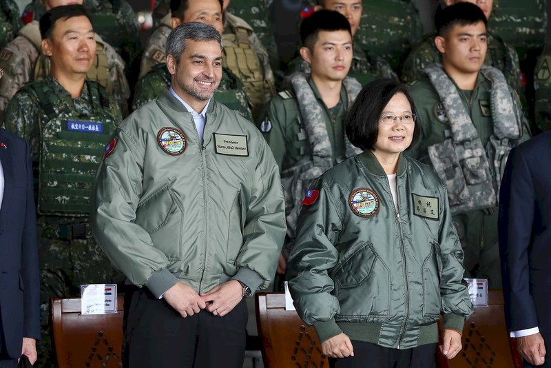 Presiden Hadir dalam Simulasi Militer di Taoyuan