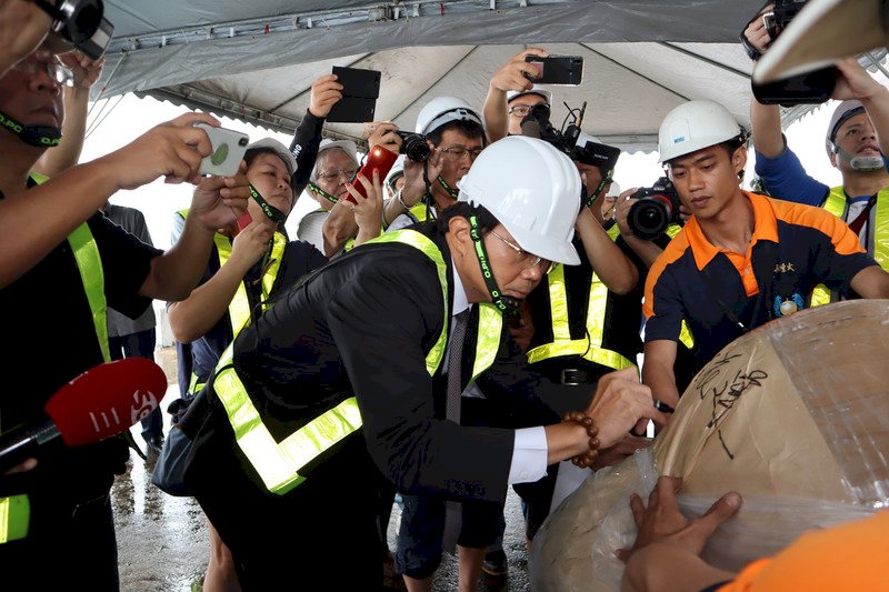 (HUT ROC 107) Puluhan Ribu Pucuk Kembang Api Dipersiapkan Ramaikan HUT ROC