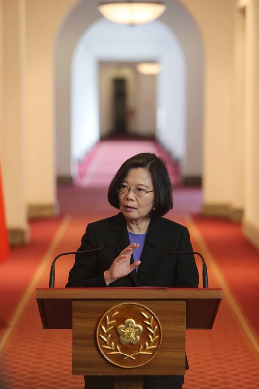 Presiden Tsai Ing-wen menyerukan peninjauan dan persatuan DPP