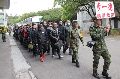 Taiwan resmi memasuki era perekrutan tentara sukarelawan dengan diselesaikannya wajib militer oleh tentara wajib kelompok terakhir