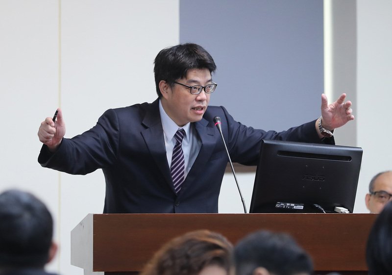 Kantor LOCPG Instansi Yang Sensitif ?  MAC: Memperkuat “Satu Negara” Melemahkan “Dua Sistem”