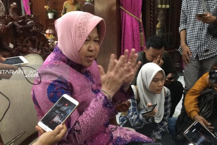Surabaya Kembangkan Program Pendidikan Elektronik