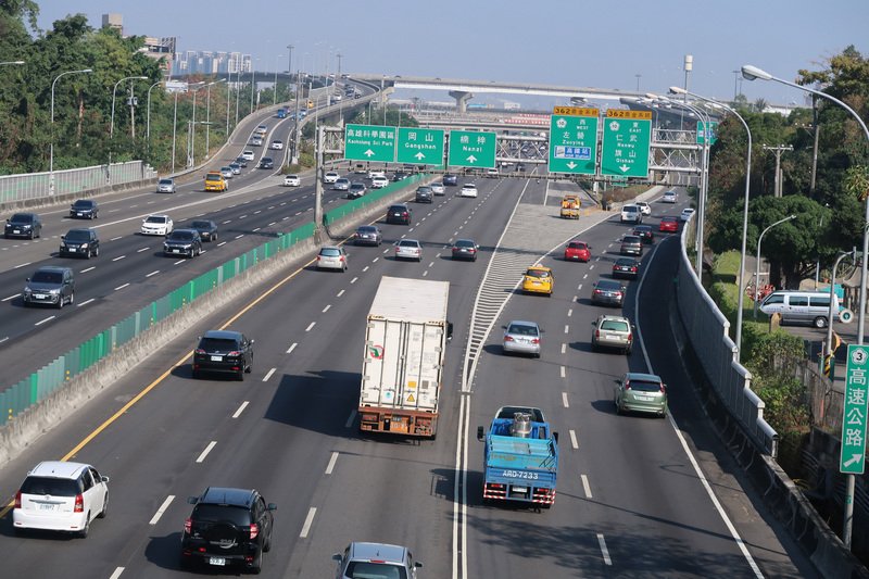 Jalon Tol Diprediksi Macet Merayap Pada 7 April