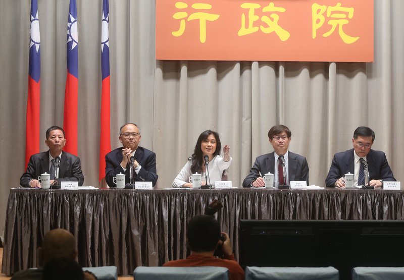 PM Su menyerukan toleransi dan penerimaan sosial tanpa diskriminasi saat Taiwan memberlakukan perkawinan sesama jenis