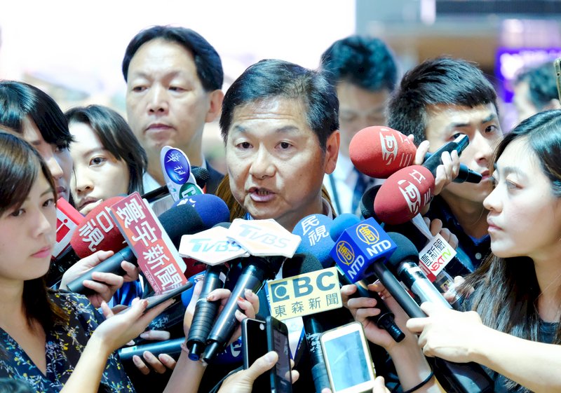 Aksi Mogok Kerja EVA Air Pengaruhi Perjalanan Puluhan Ribu Penumpang