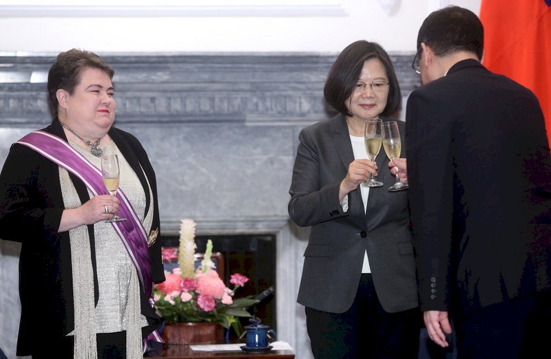 Mengakhiri Masa Jabatannya  Madeleine Majorenko : Masyarakat adalah Harta Paling Berharga Taiwan