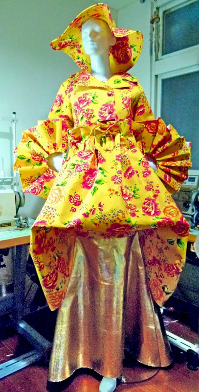 Kain Corak Bunga Khas Taiwan Tampil di Fashion Show Paris