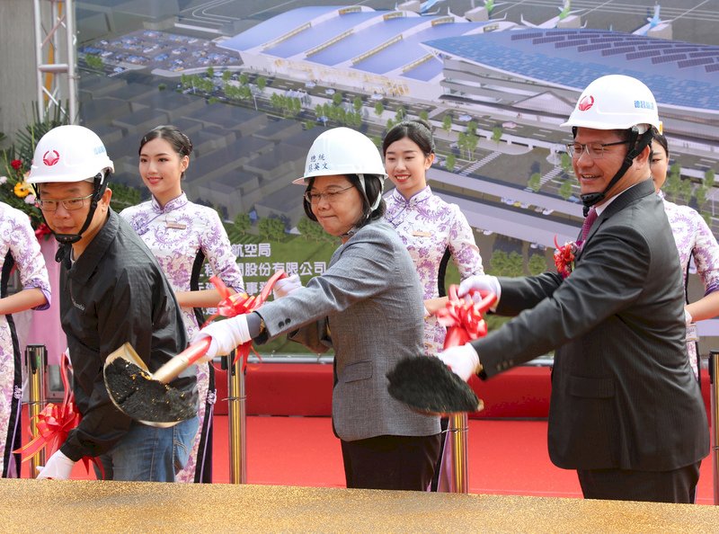 Upgrade Bandara Internasional Taichung, Presiden Tsai Ingin Bangun Industri Kedirgantaraan Nasional