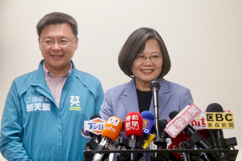 Perihal Trump teken RUU HAM Hong Kong, Presiden Tsai: Masyarakat Hong Kong tidak sendirian