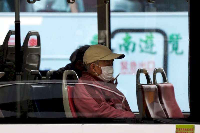 Pemerintah Luncurkan 6 Juta Masker dalam 3 Hari Berturut