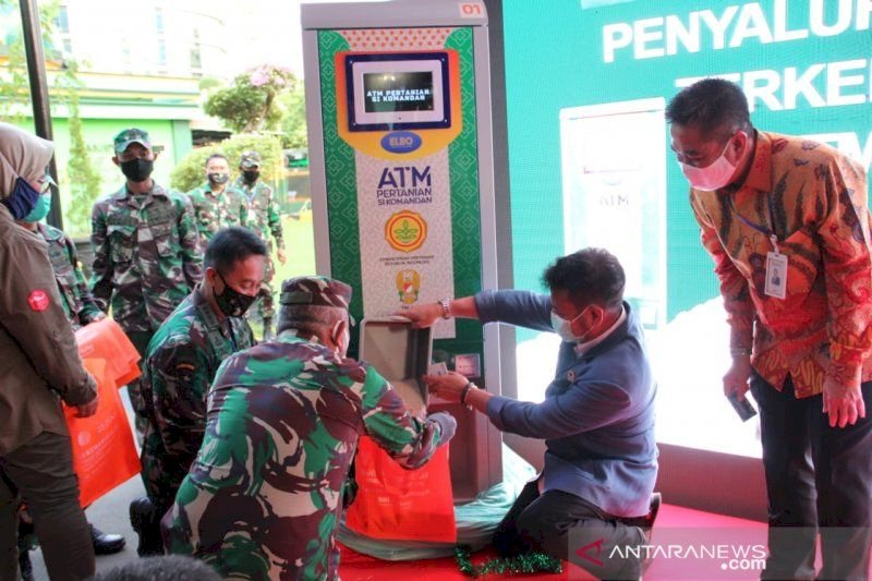 Mentan Luncurkan ATM Beras Bantu Pangan Warga Terdampak PSBB