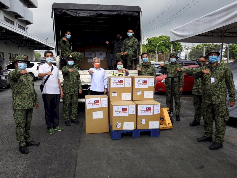 COVID-19 Terus Merebak di Filipina  Taiwan Kembali Berikan Bantuan Masker
