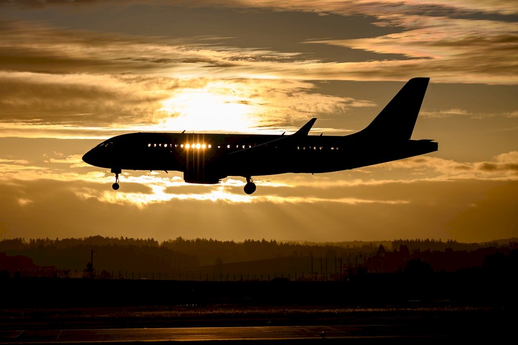 Maskapai Penerbangan Cathay Pacific Membutuhkan Waktu Panjang Untuk Pulih Kembali
