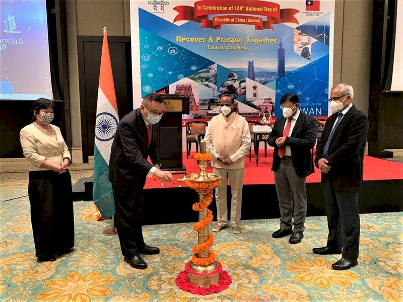 Perjamuan minum Hari Nasional ROC di Chennai - India