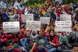 Akademisi Nilai Kurang Pas Komunikasi Tentang UU Cipta Kerja ke Publik