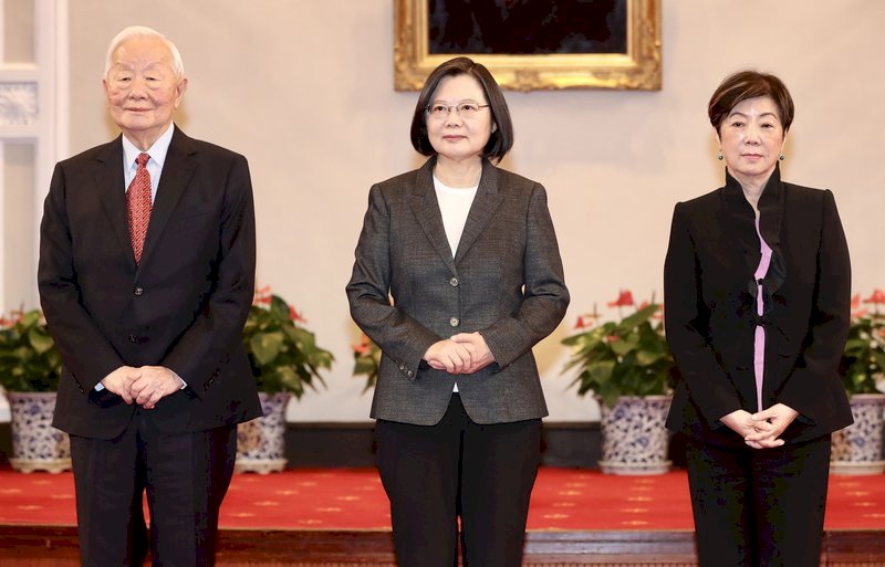Dua Pesan Presiden Tsai Ing-wen untuk Morris Chang dalam Perhelatan APEC 2020