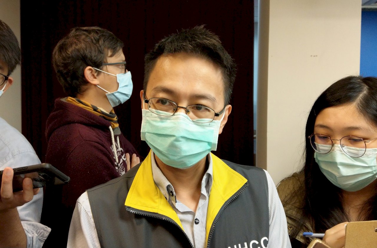 CECC: Kewajiban Serahkan hasil Tes Uji COVID-19 Saat Naik Pesawat Tidak Melanggar UUD