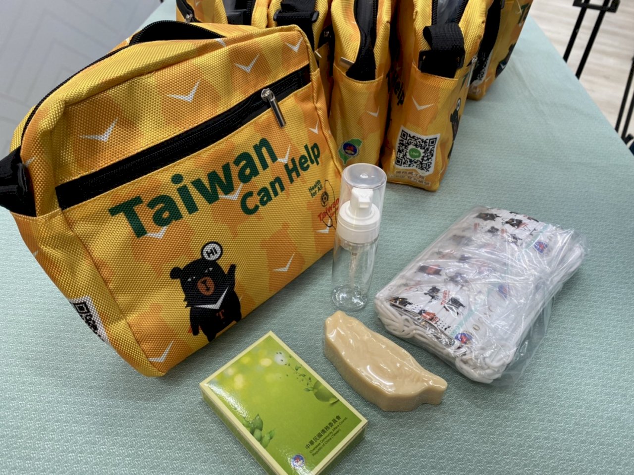 Beruang Taiwan “Oh Bear” Beraksi! Tas Peduli Pencegahan Pandemi Promosi Citra Taiwan