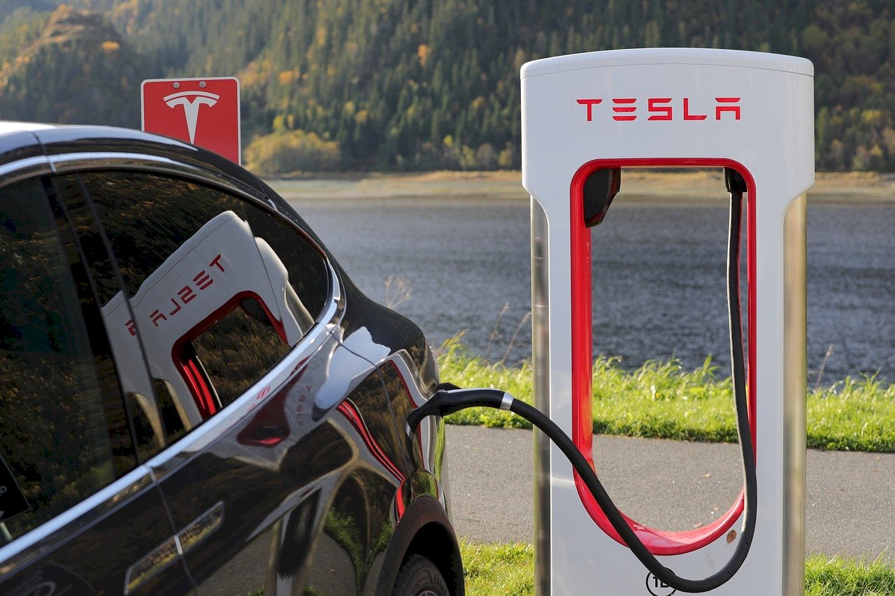 75% Pemasok Suku Cadang Mobil Listrik Tesla Berasal Dari Negara Ini
