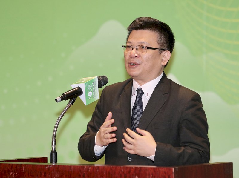 Komunikasi dengan Tim Peduli Lingkungan? Menko Wang: Bersikap Optimis
