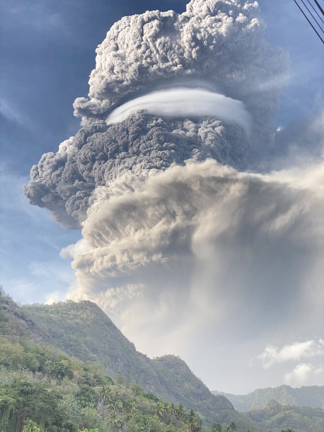 Gunung La Soufriere Meletus, Taiwan Beri Sumbangan Dana Sebesar US$ 300.000