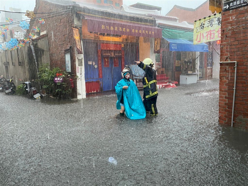 Hujan Deras Sedikit Meredakan Kekeringan, Tapi Menyebabkan Banjir di Changhua