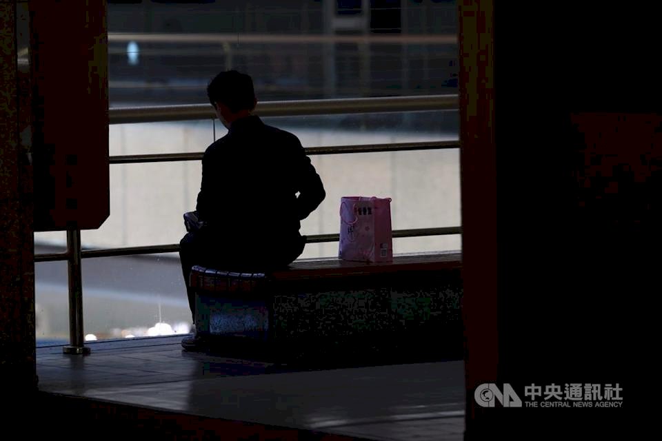 Jumlah Warga yang “Cuti Tanpa Gaji” Meningkat Signifikan