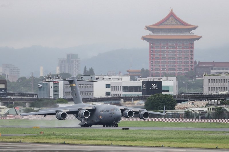 Pesawat Angkut Militer AS Mendarat Di Taiwan, Kemenhan RRT: Tindakan Provokasi Politik Yang Buruk