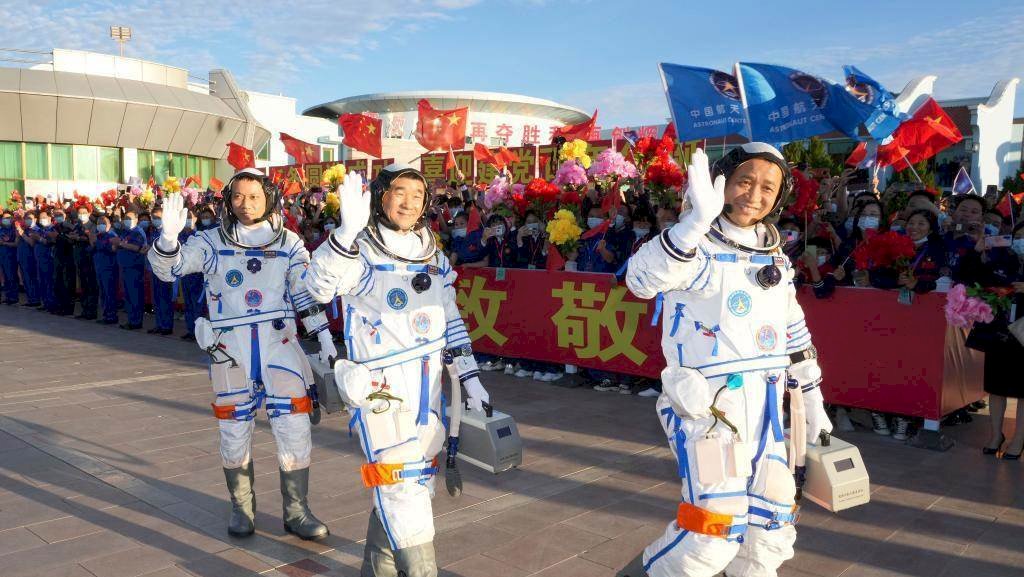 Shenzhou 12 Berawak Milik RRT Diluncurkan